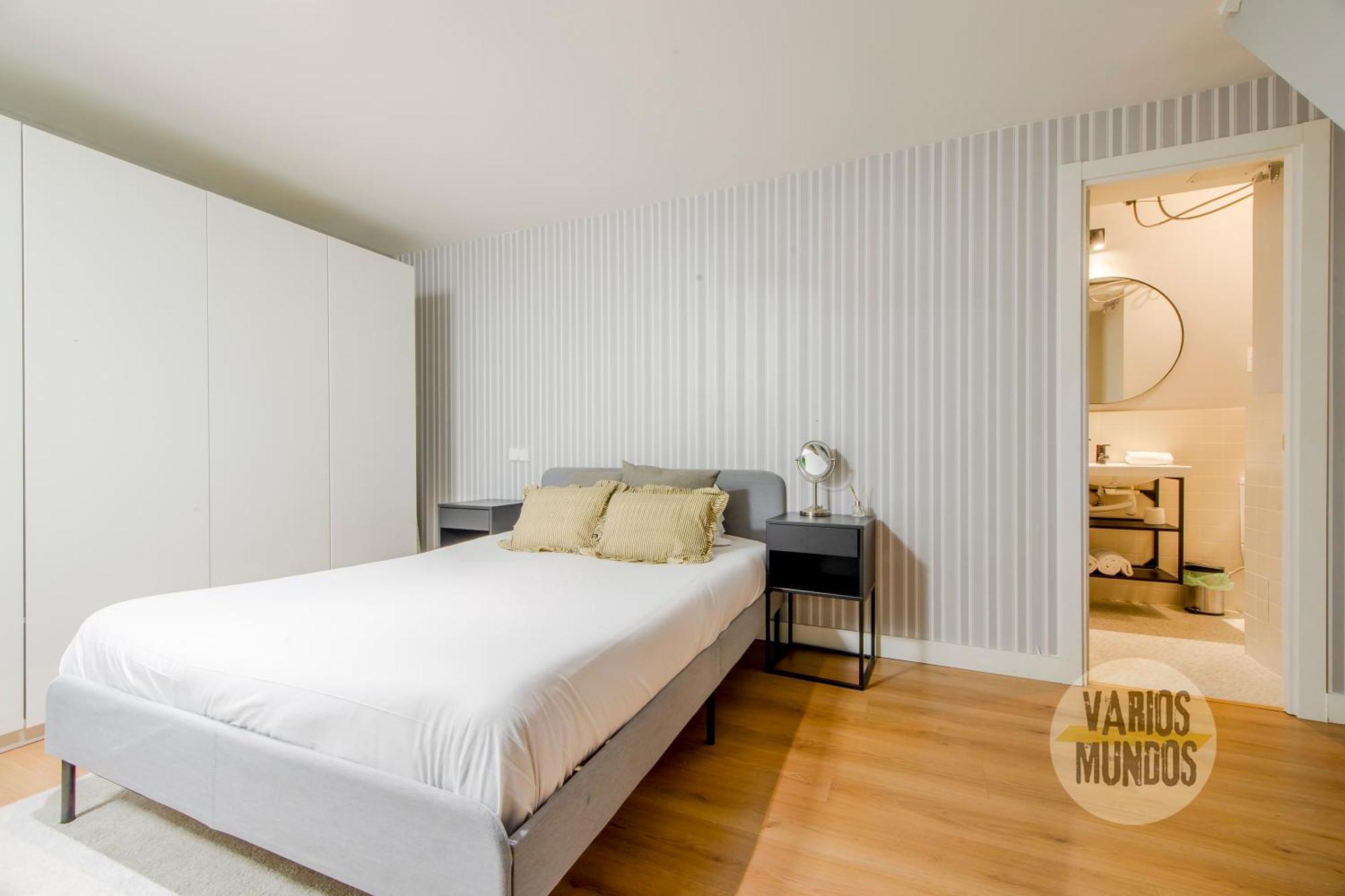 Modern Apt & Cool Interior Design A 20 Metros Del Retiro E1 Madri Exterior foto