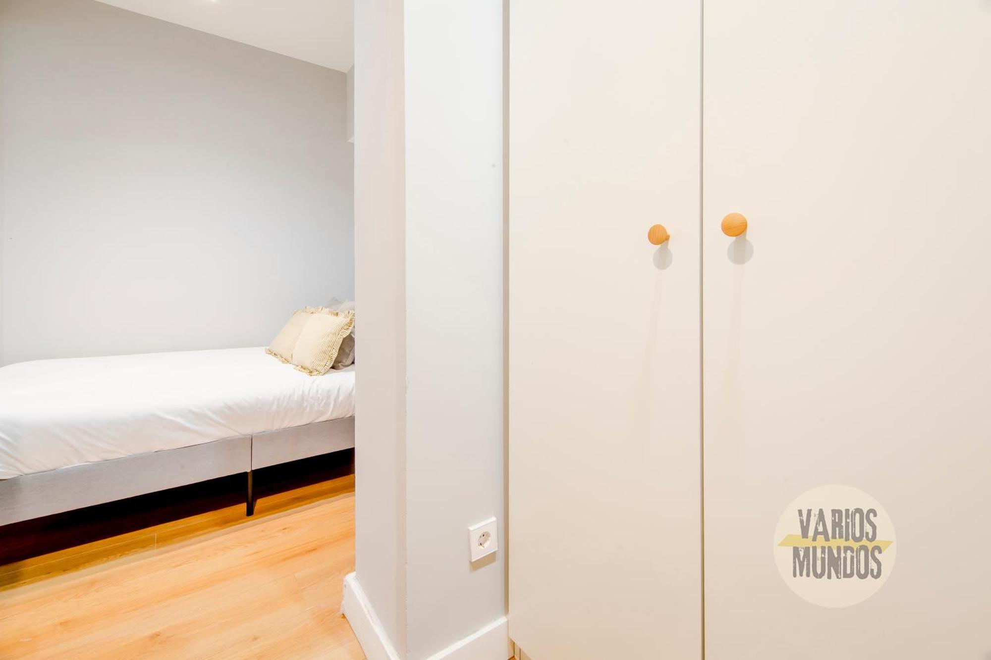 Modern Apt & Cool Interior Design A 20 Metros Del Retiro E1 Madri Exterior foto