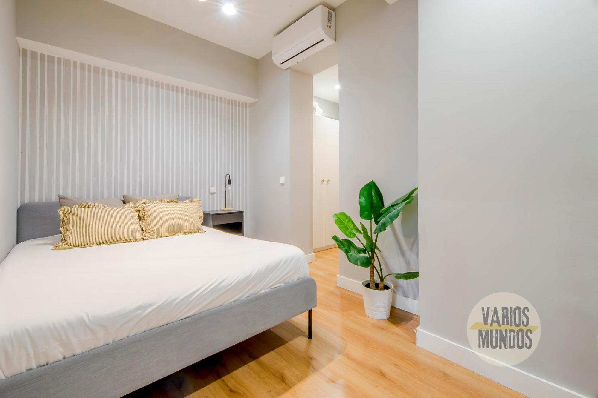 Modern Apt & Cool Interior Design A 20 Metros Del Retiro E1 Madri Exterior foto
